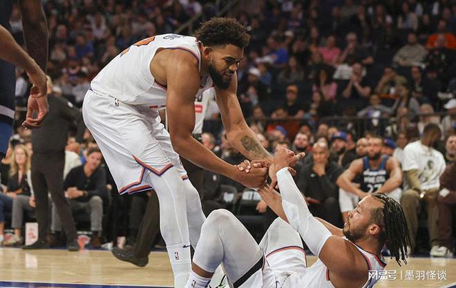 堪言夺冠热门又倒下NBA极端球队诞生EVO视讯执行7人轮换！四巨头苦不(图6)